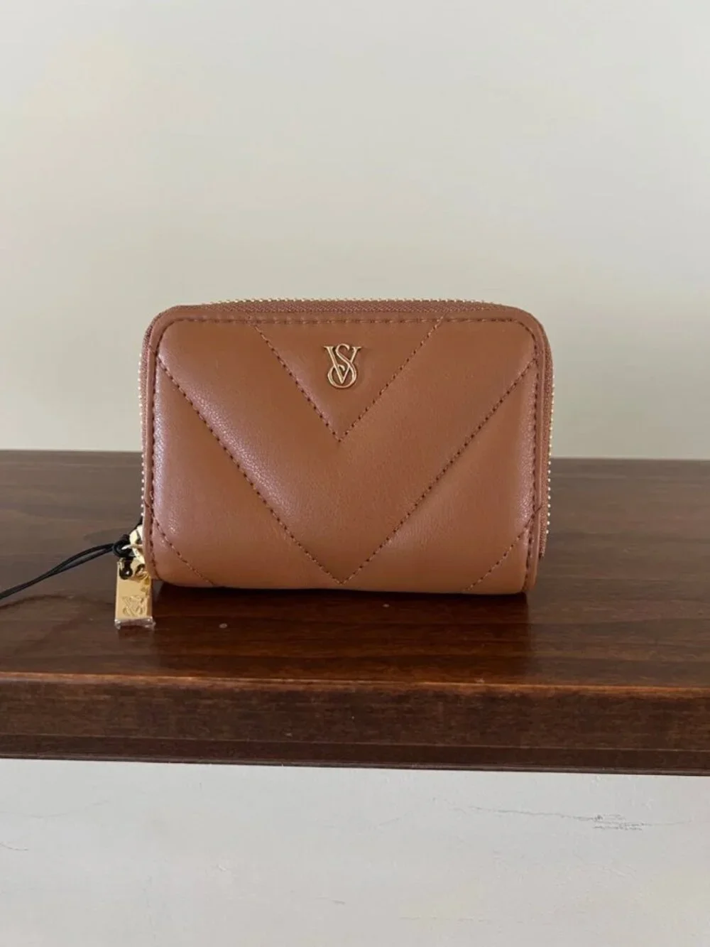 Victoria's Secret Quilted Zip Card Wallet in Camel Brown - Picture 5 of 6